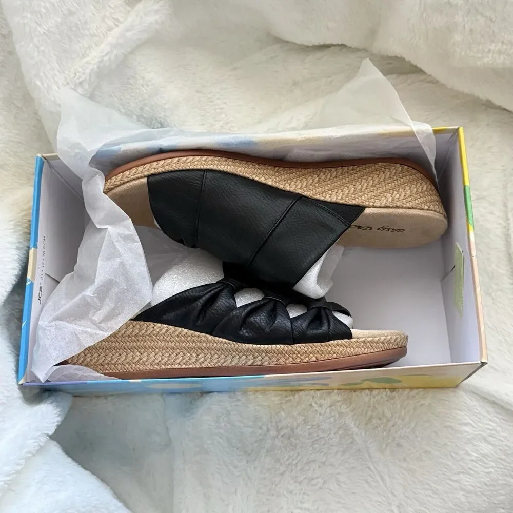 NEW Easy Street Women's Bertina Black Wedge Sandals Size 9 M